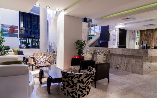 Colosseum Hotel