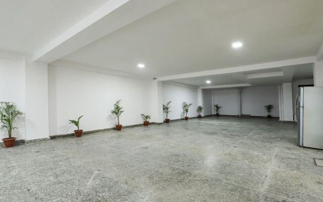 OYO 28606 Kavya Residency