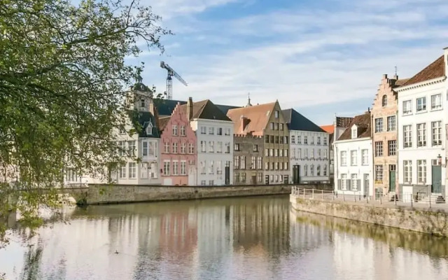 Apartment With Canal View in Heart of Bruges