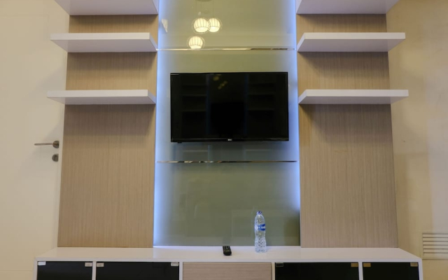 Comfy 2Br Apartment At Parahyangan Residence