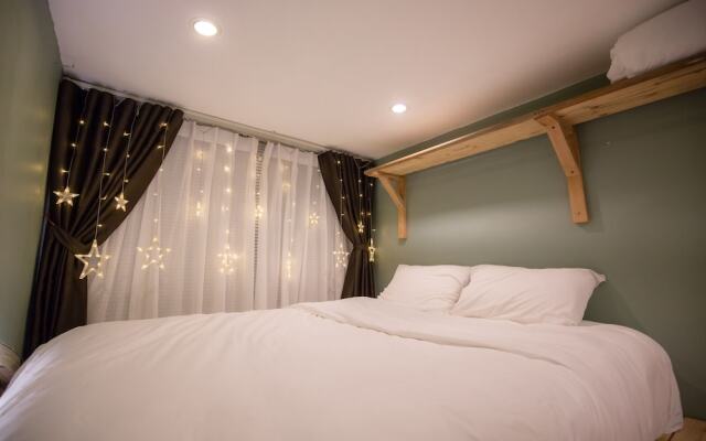 Joy House in Central Hanoi