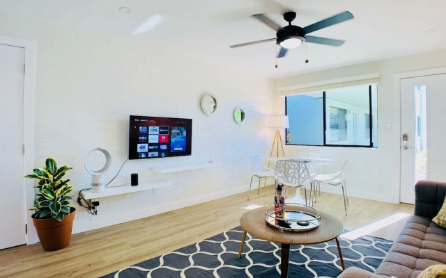 Primo Old Town Location with Heated Pool