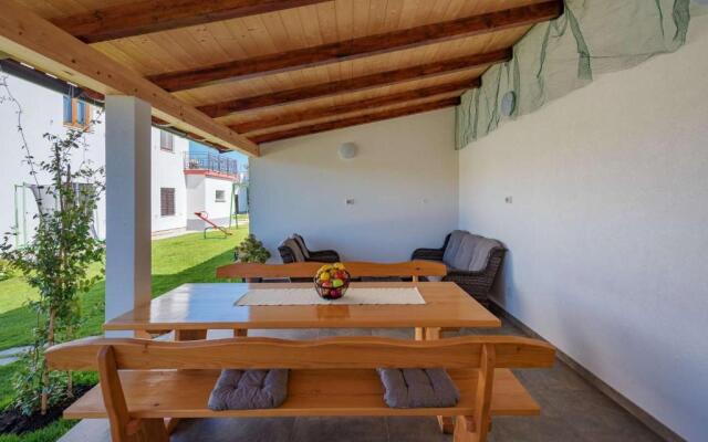 House Demetra
