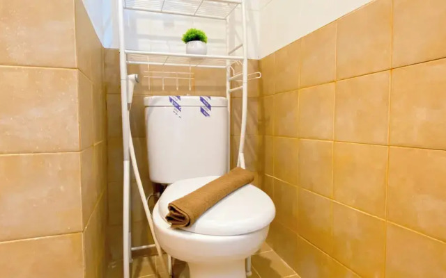 Good Deal And Homey 2Br Green Pramuka City Apartment