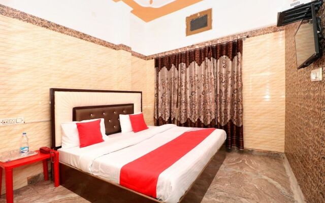 Oyo 24015 Kawal Residency