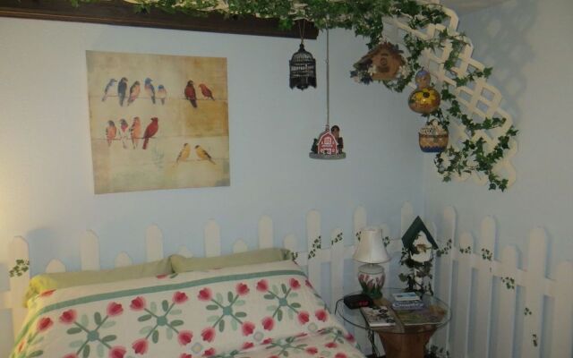 Cupola Inn Bed & Breakfast