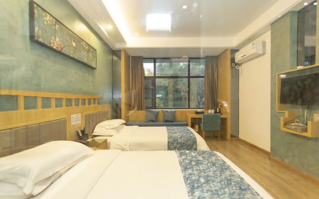 Zhangjiajie Heyday Hotel