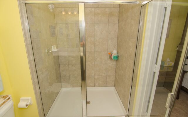 The Shire 6 Bedroom House w Pool - 4705TS