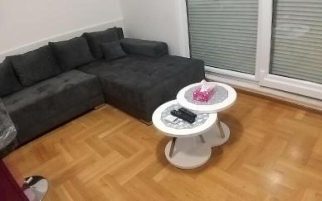 Apartment Lara