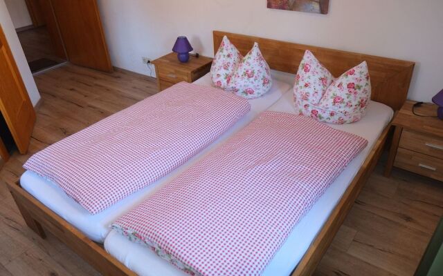 Tiroler Landgasthaus Besenkammerl