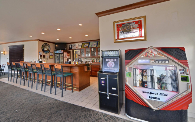 Best Western Plus Sparta Trail Lodge