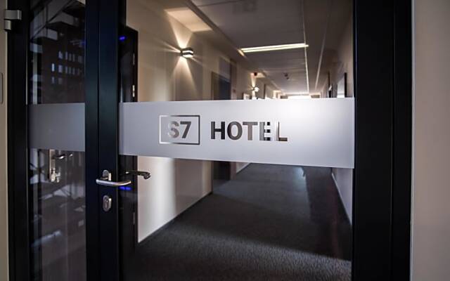 S7 Hotel