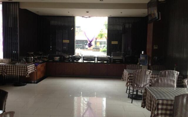 Motel168 Wu Chang Railway Station Inn