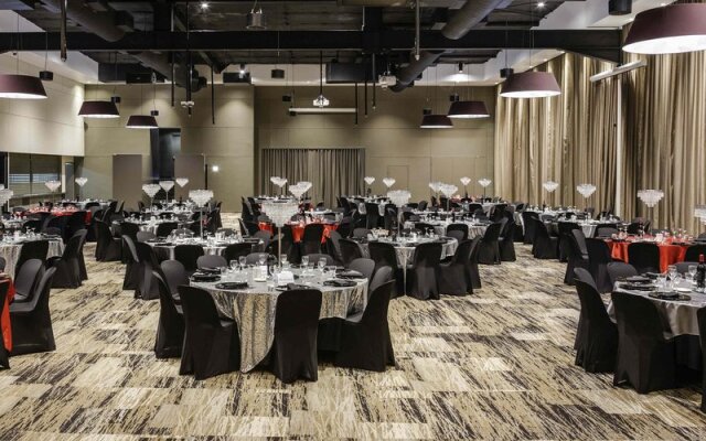 Mercure Gladstone