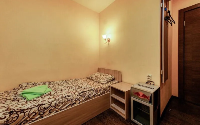 Тихий дворик