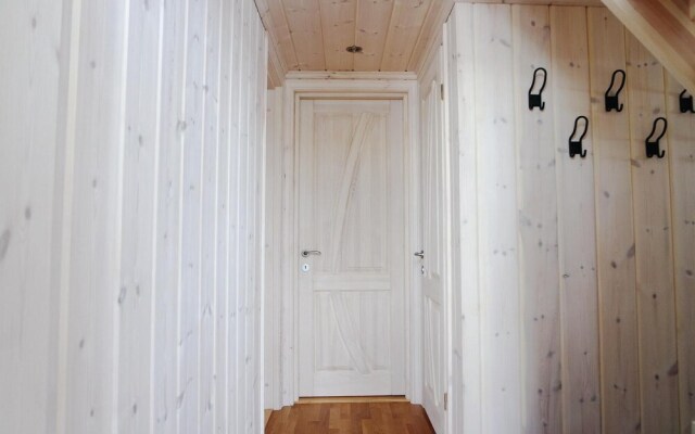 Stunning Home in Lillehammer With 4 Bedrooms and Wifi