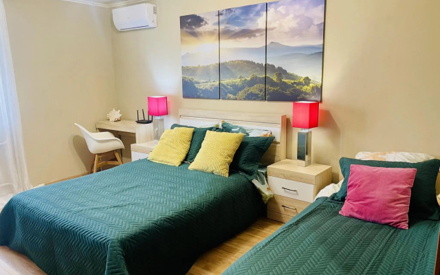 Апартаменты у Аквапарка на проезде Солнечный