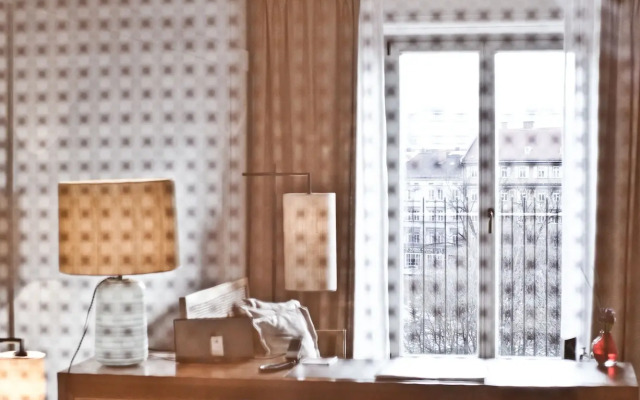 Louis Hotel