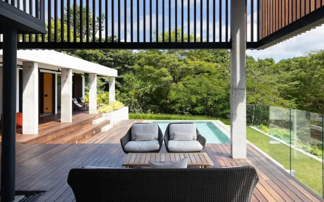 Villa Futura by Acomodo