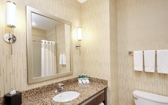 Holiday Inn Express Hotel & Suites Columbia Univ Area-Hwy 63, an IHG Hotel