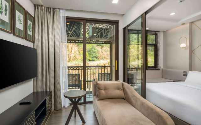 The Proud Karon Beach Phuket Trademark Collection By Wyndham