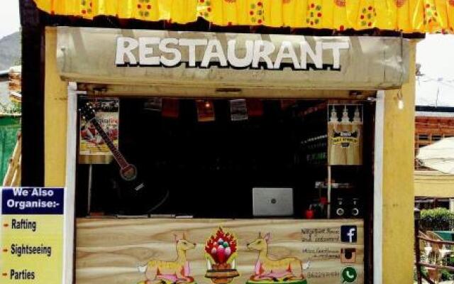 Nilza Guesthouse And Restuarant