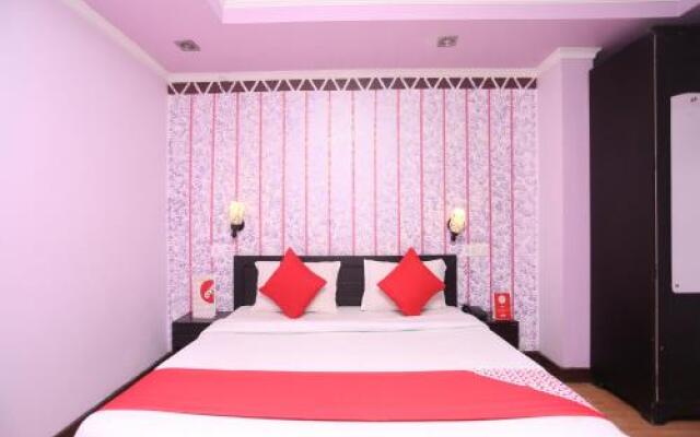 OYO 19409 Hotel Sunita And Restaurant