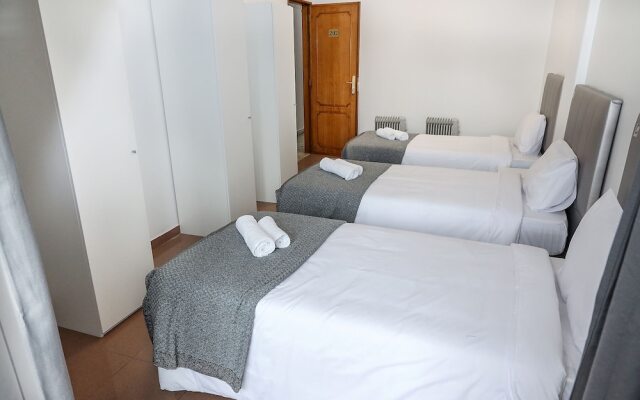 Lisbon Home Host - Hostel