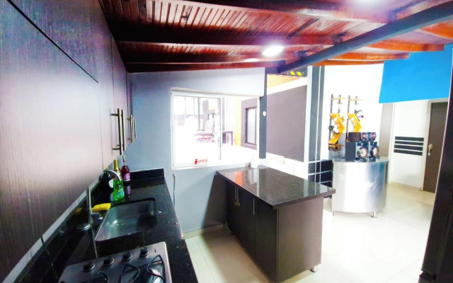 PROMO 18 BDRM Building, Pool+ 5Jacuzzis at Poblado