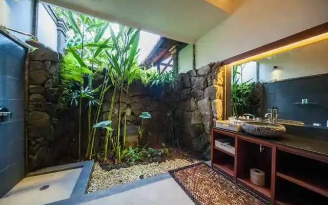 Luxury 3BR Infinity Jungle View Aashaya Villa Ubud