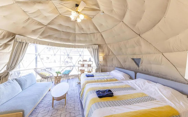 Glamping & Port