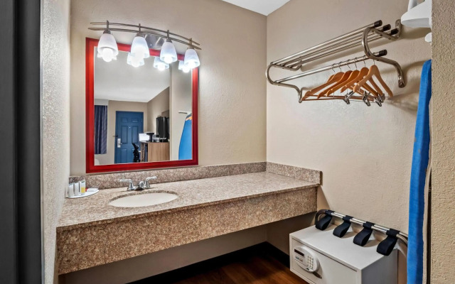 Days Inn by Wyndham Whitmore Lake/Ann Arbor/Brighton