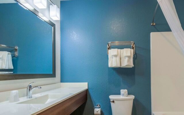 WoodSpring Suites Miramar