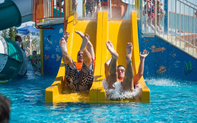 Caretta Beach Resort & Waterpark