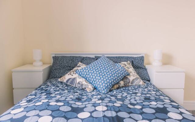 Bright And Modern 2 Bed in Dublin City Centre