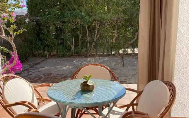Spacious Holiday Home With Private Garden
