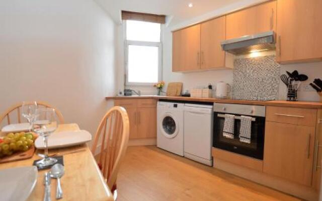Town View Apartment