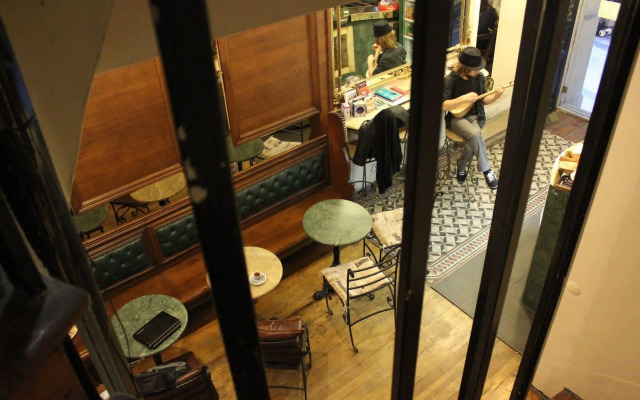Chambers Of The Boheme - Hostel