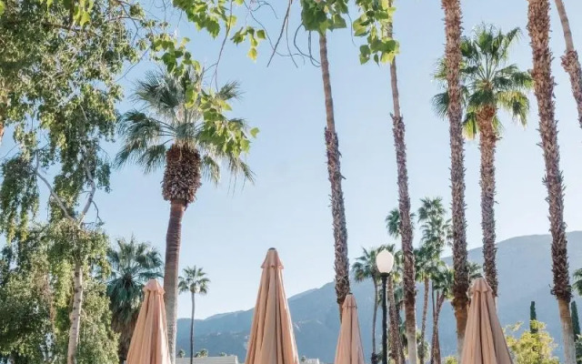 Ramada Palm Springs