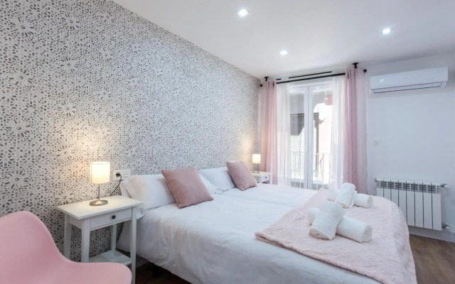 Apartamentos Reina Isabel