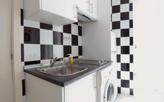 Estudio cercano a Plaza Castilla CBA4