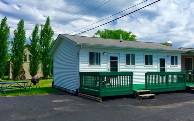 Blue Spruce Motel