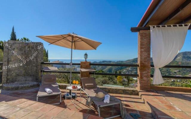 Villa Vargas Torrox by Ruralidays