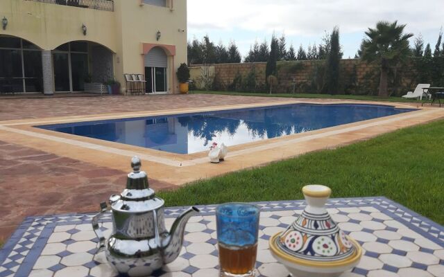 Riad Tanjil