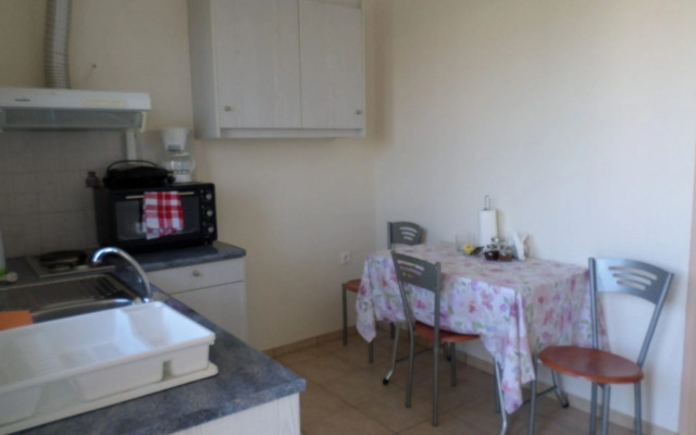 Asfodelos Apartment Hotel
