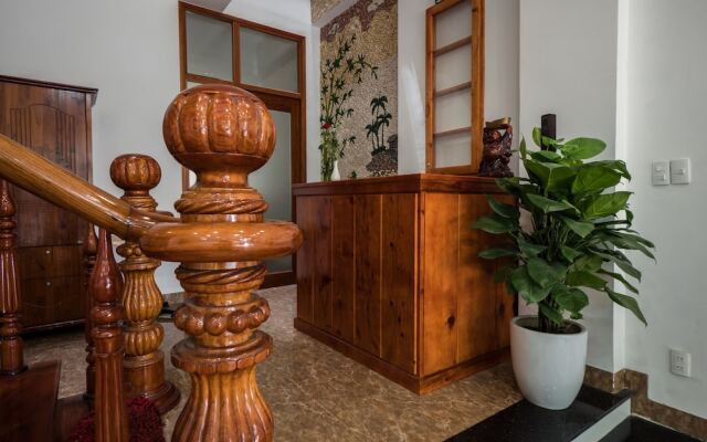 OYO 132 Ochna Hotel
