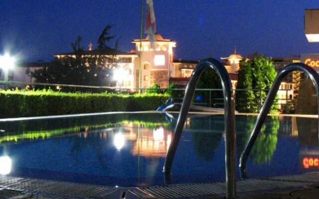 Milennia Aparthotel Отель
