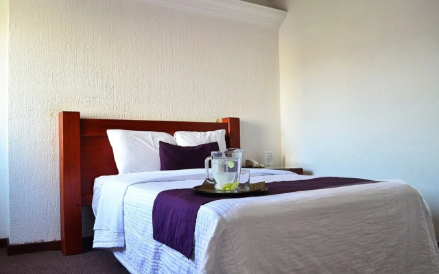 Hotel Campestre Inn