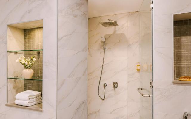 Sonder by Marriott Bonvoy Downtown Towers Apartments