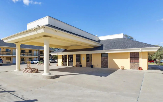 OYO Hotel Ingleside TX